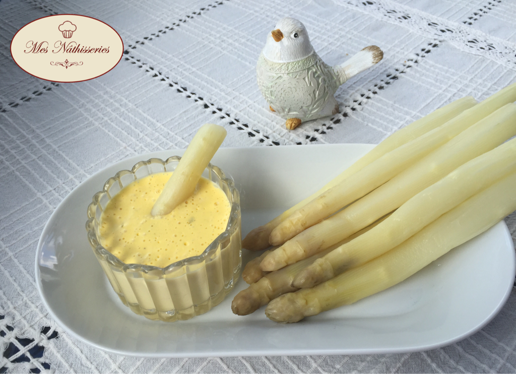 Asperges Blanches, Sauce Hollandaise Au Citron Vert | Mes Nâthisseries